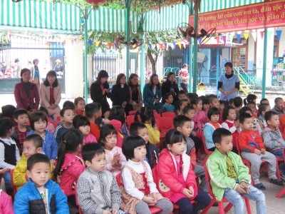 Trung tâm DS-KHHGĐ quận Nam Từ Liêm tổ chức khám sáng lọc khiếm thính cho trẻ dưới 6 tuổi