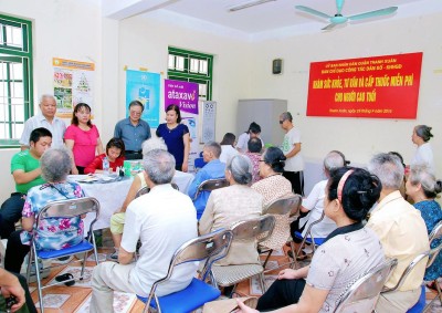 Quận Thanh Xuân tổ chức khám sức khỏe và tư vấn chăm sóc sức khoẻ cho người cao tuổi trên địa bàn phường Khương Trung