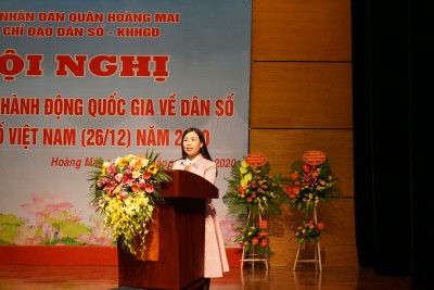 Đồng chí Nguyễn Minh Xuân - Phó Chi cục trưởng Chi cục DS-KHHGĐ Hà Nội phát biểu tại Hội nghị