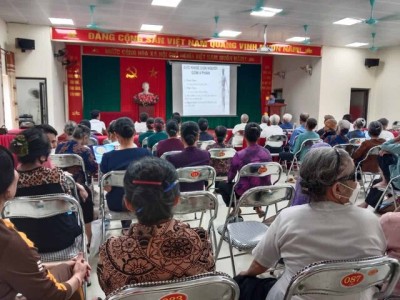 Hội nghị triển khai, hướng dẫn sử dụng ứng dụng CSSK NCT (S - Health) cho người cao tuổi tại xã Hòa Nam - huyện Ứng Hòa