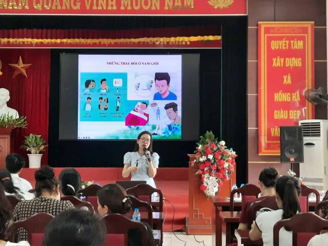 Hội nghị truyền thông chăm sóc sức khỏe sinh sản trước hôn nhân, phòng nạn tảo hôn tại xã Hồng Hà huyện Đan Phượng
