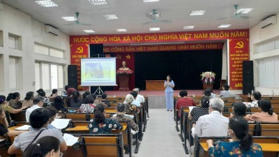 Trung tâm Y tế quận Long Biên tổ chức Hội nghị triển khai,...