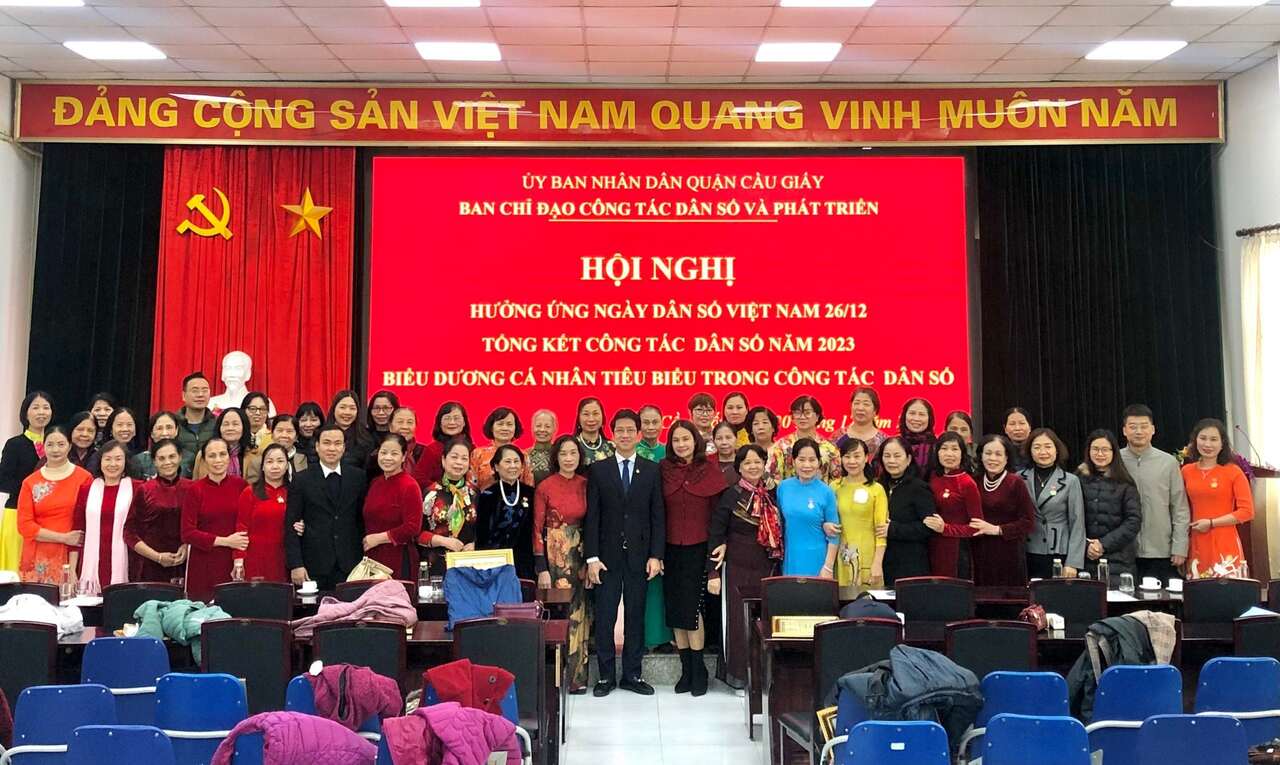 Cầu Giấy: Tổng kết công tác Dân số và diễu hành hưởng ứng Tháng hành động quốc gia về Dân số, Ngày Dân số Việt Nam (26/12)